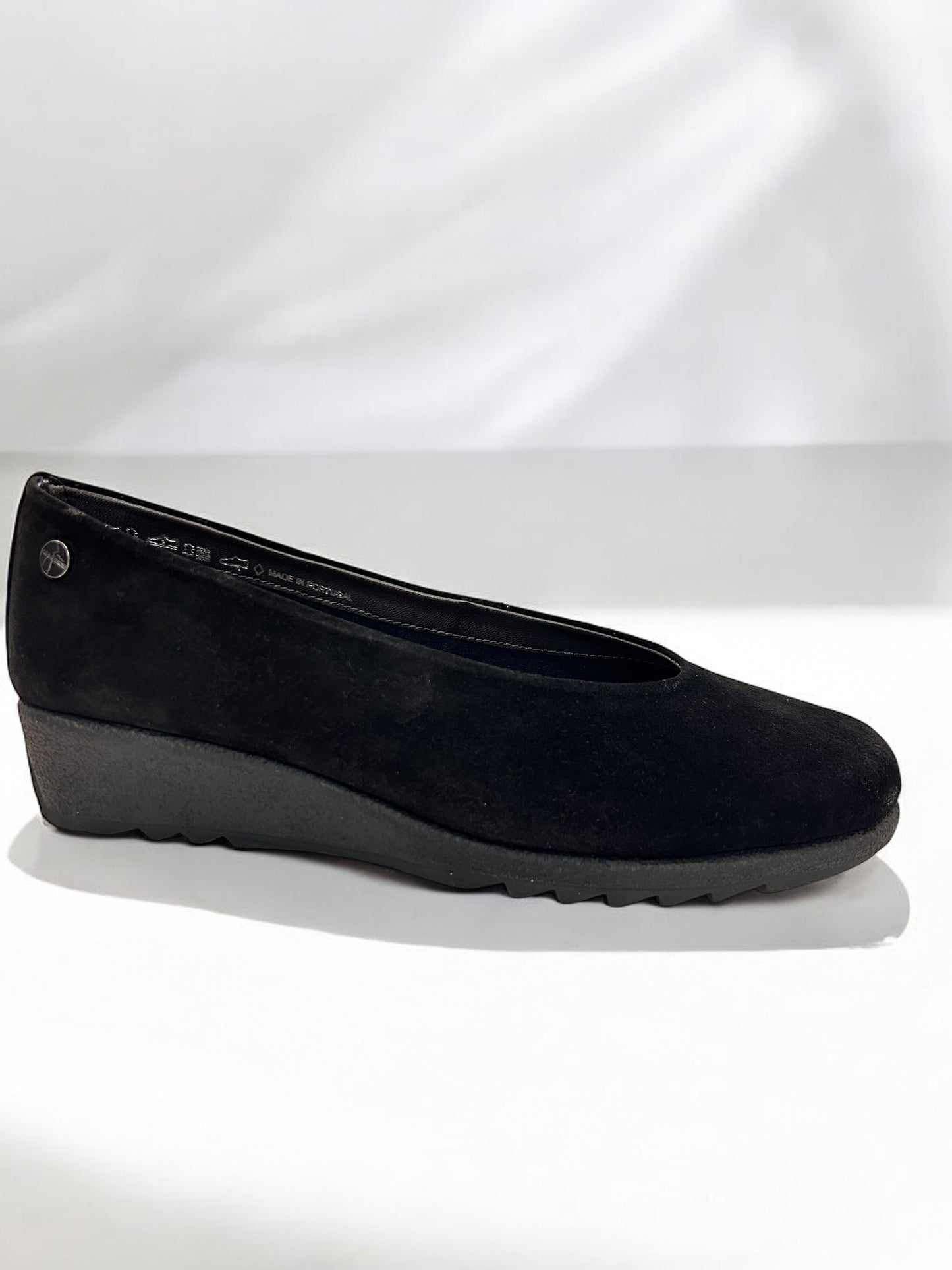 Lockheed Suede